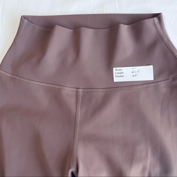 ❤️ ALO Yoga High Waist Ripped Warrior Distressed Leggings in Mauve B9 - Picture 5 of 7